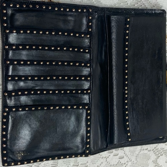 Vintage Chanel Black Leather Long Wallet-Crossbody - Picture 7 of 13